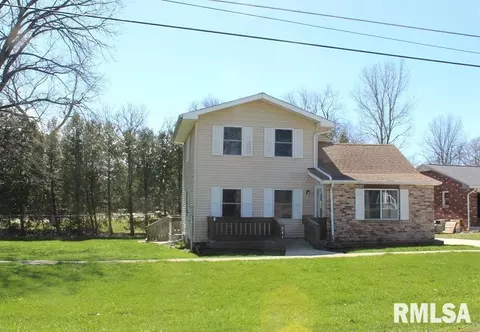 241 E Garfield St, Kewanee, IL 61443 photo 2