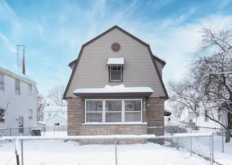 210 S Elmwood Ave, Davenport, IA 52802