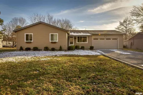 11888 Trolley Line Rd, Marion, IL 62959