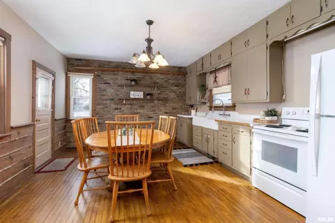 332 E Palace Row, Geneseo, IL 61254 photo 14