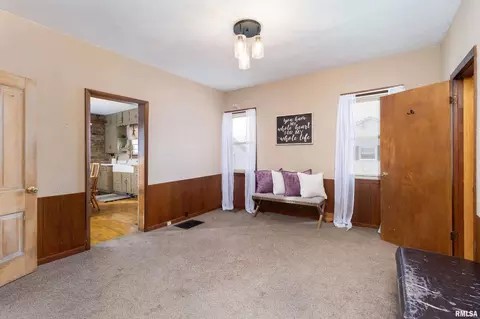 332 E Palace Row, Geneseo, IL 61254 photo 7