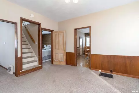 332 E Palace Row, Geneseo, IL 61254 photo 11
