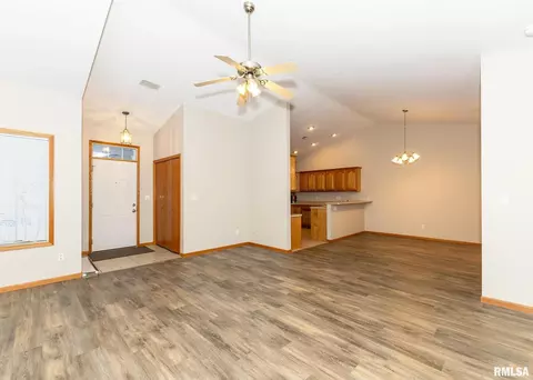 16 Cherry Hill Ct, Hampton, IL 61256 photo 6