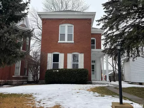 1023 Madison St, Quincy, IL 62301