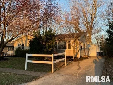 3522 37th St, Moline, IL 61265 photo 2