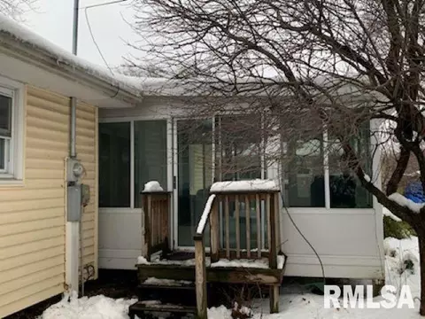 3522 37th St, Moline, IL 61265 photo 3