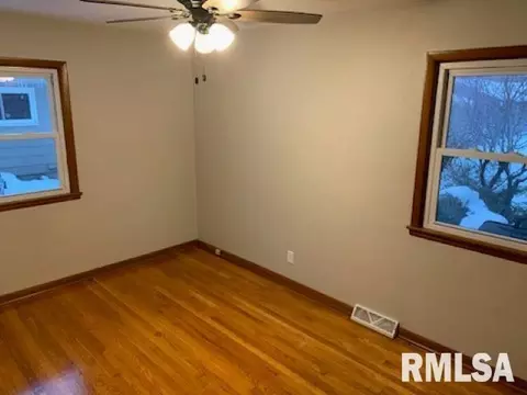 3522 37th St, Moline, IL 61265 photo 14