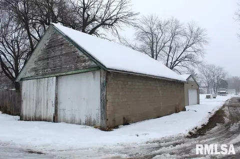 525 Willow St, Kewanee, IL 61443 photo 5