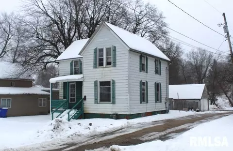 525 Willow St, Kewanee, IL 61443 photo 3