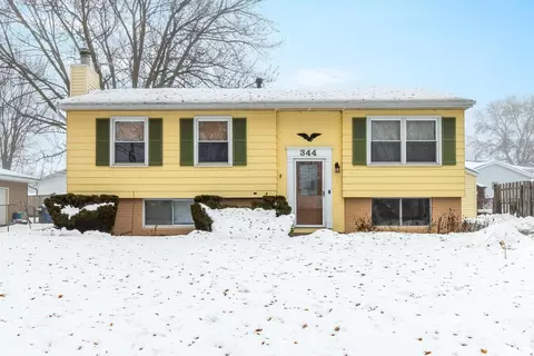 344 W 61st Pl, Davenport, IA 52806