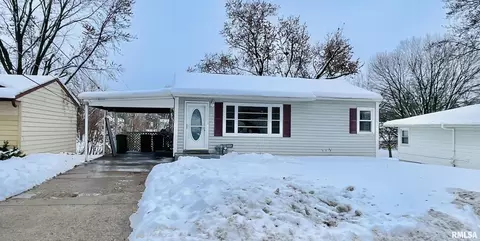 1363 Florence Ave, Clinton, IA 52732