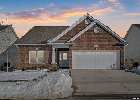 5795 Danielle Dr, Bettendorf, IA 52722