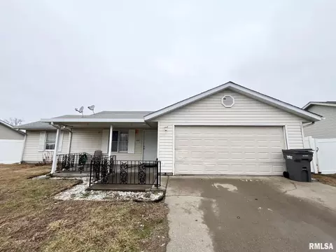 2210 Jennifer Ln, Marion, IL 62959