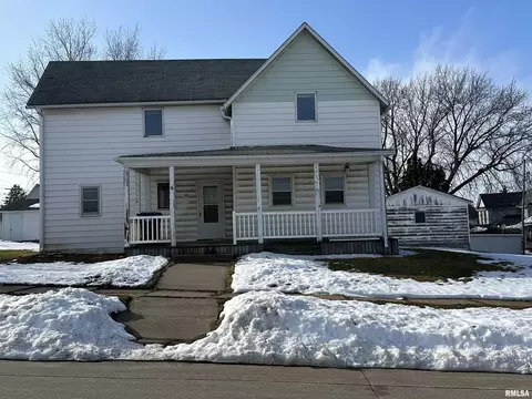 121 S Elliot St, Preston, IA 52069
