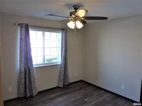 400 E Franklin St #103, Eldridge, IA 52748 photo 18