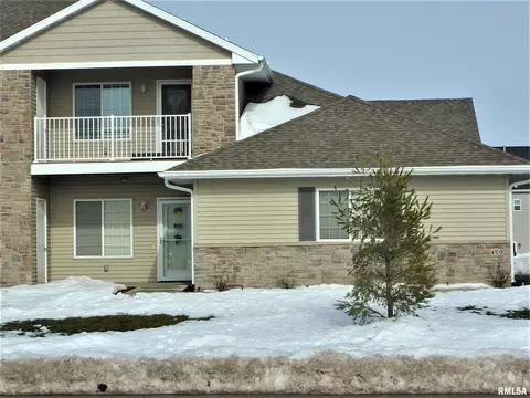 400 E Franklin St #103, Eldridge, IA 52748 photo 2