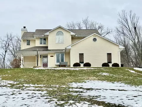 210 36th Ave N, Clinton, IA 52732