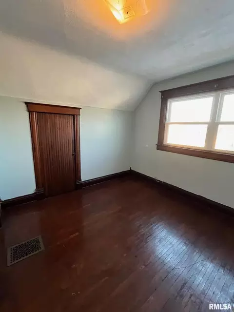 418 Dwight St, Kewanee, IL 61443 photo 28