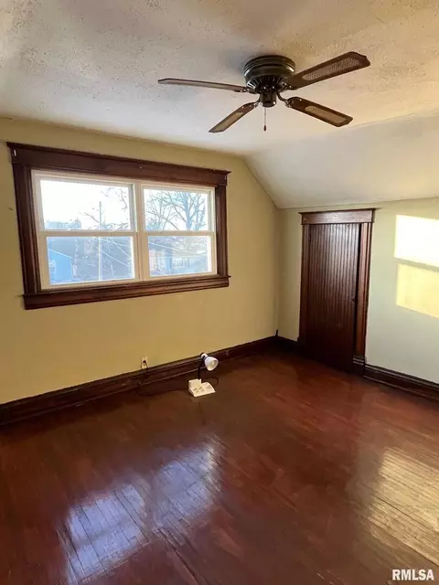 418 Dwight St, Kewanee, IL 61443 photo 25