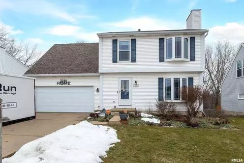 3246 Covington Dr, Davenport, IA 52806