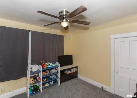 2010 2nd St, Moline, IL 61265 photo 21