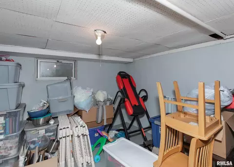 2010 2nd St, Moline, IL 61265 photo 26