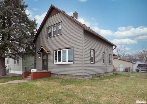 2010 2nd St, Moline, IL 61265 photo 33