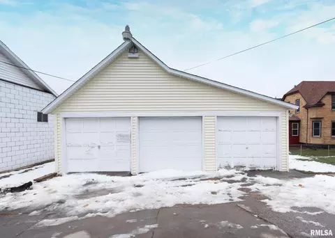 1801 16th St, Moline, IL 61265 photo 3