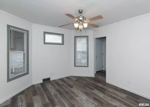 1801 16th St, Moline, IL 61265 photo 11