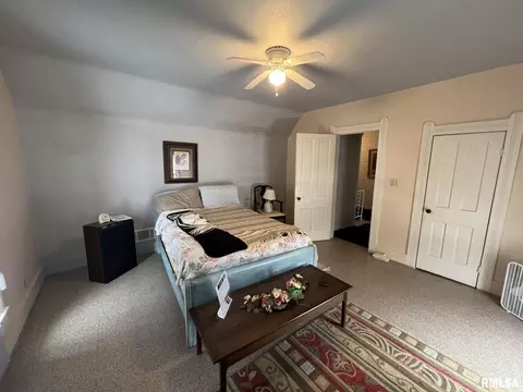 130 W Mill St, Kewanee, IL 61443 photo 32