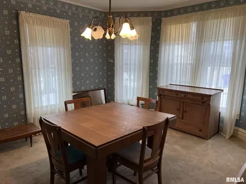 130 W Mill St, Kewanee, IL 61443 photo 10