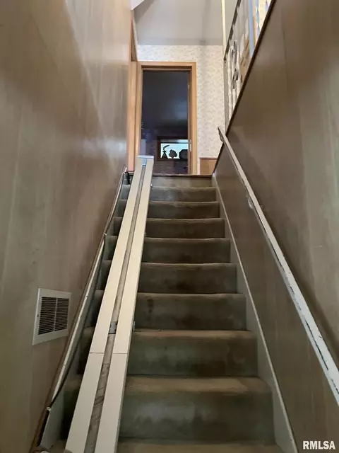 130 W Mill St, Kewanee, IL 61443 photo 26