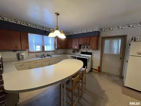 130 W Mill St, Kewanee, IL 61443 photo 13