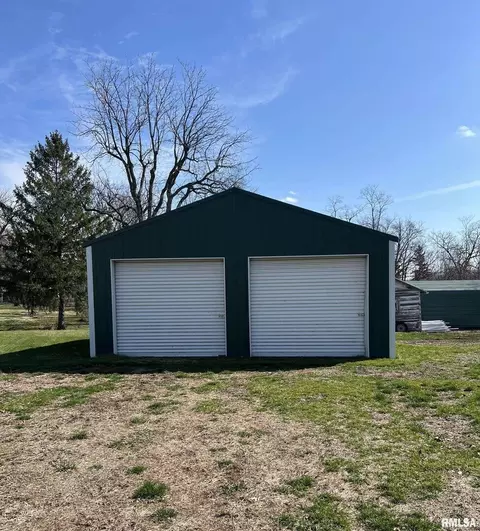 130 W Mill St, Kewanee, IL 61443 photo 6