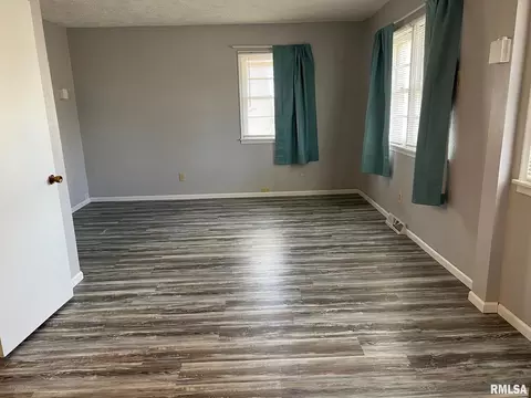 700 E Bryan St, Herrin, IL 62948 photo 13
