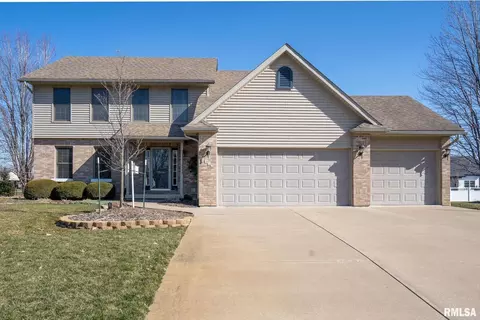 415 S Eastwood Dr, Long Grove, IA 52756