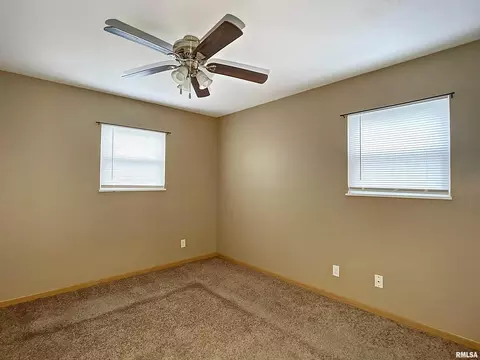 434 7th St E, Milan, IL 61264 photo 12