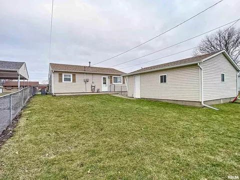 434 7th St E, Milan, IL 61264 photo 22