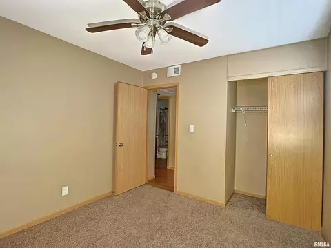 434 7th St E, Milan, IL 61264 photo 17