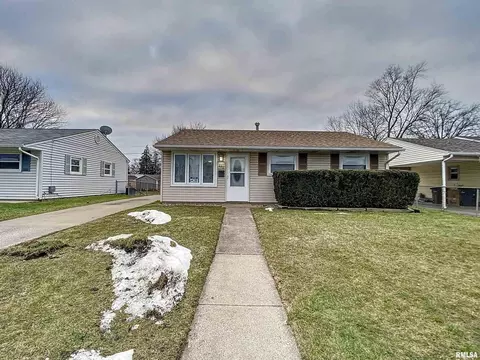 434 7th St E, Milan, IL 61264