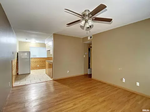434 7th St E, Milan, IL 61264 photo 3