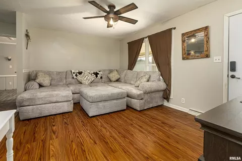 2220 N Weaver Rd, Herrin, IL 62948 photo 6
