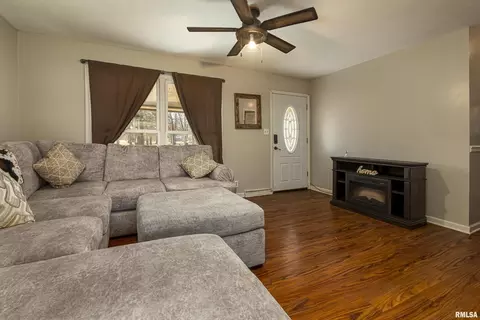 2220 N Weaver Rd, Herrin, IL 62948 photo 7