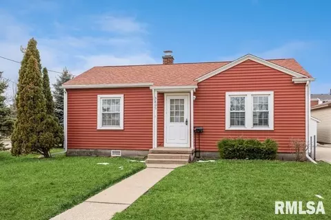 3809 26th St, Moline, IL 61265