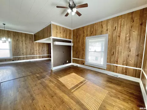 709 S 16th St, Herrin, IL 62948 photo 5