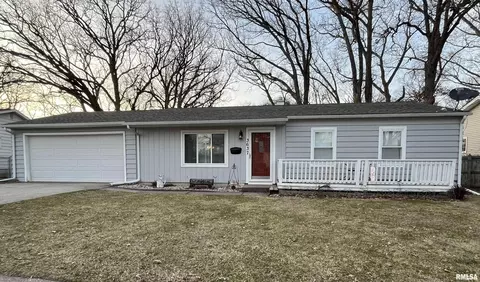 3637 9th St, East Moline, IL 61244