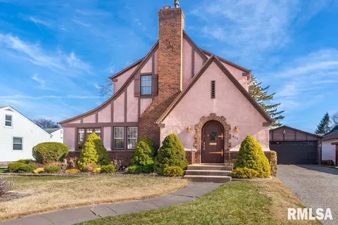 420 S Henry St, Geneseo, IL 61254