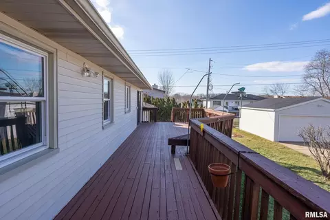 3333 35th Ave, Moline, IL 61265 photo 25