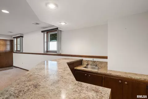 3333 35th Ave, Moline, IL 61265 photo 17