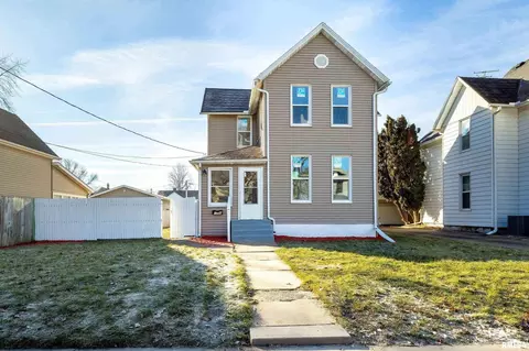 1006 17th Ave, Moline, IL 61265